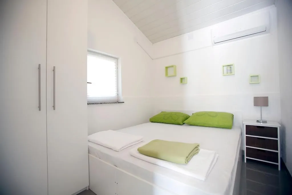 Apartments Pavlic Vir, Zadar County